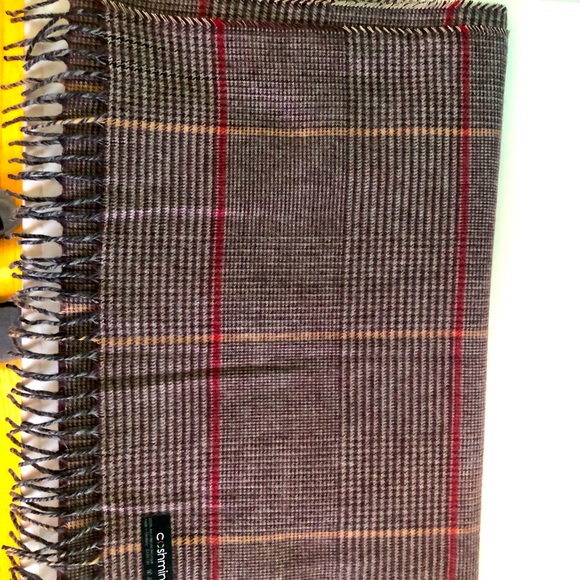 V. Fraas  scarf - Picture 2 of 4